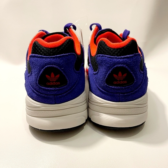 YUNG-96 CHASM Adidas - Picture 3 of 5
